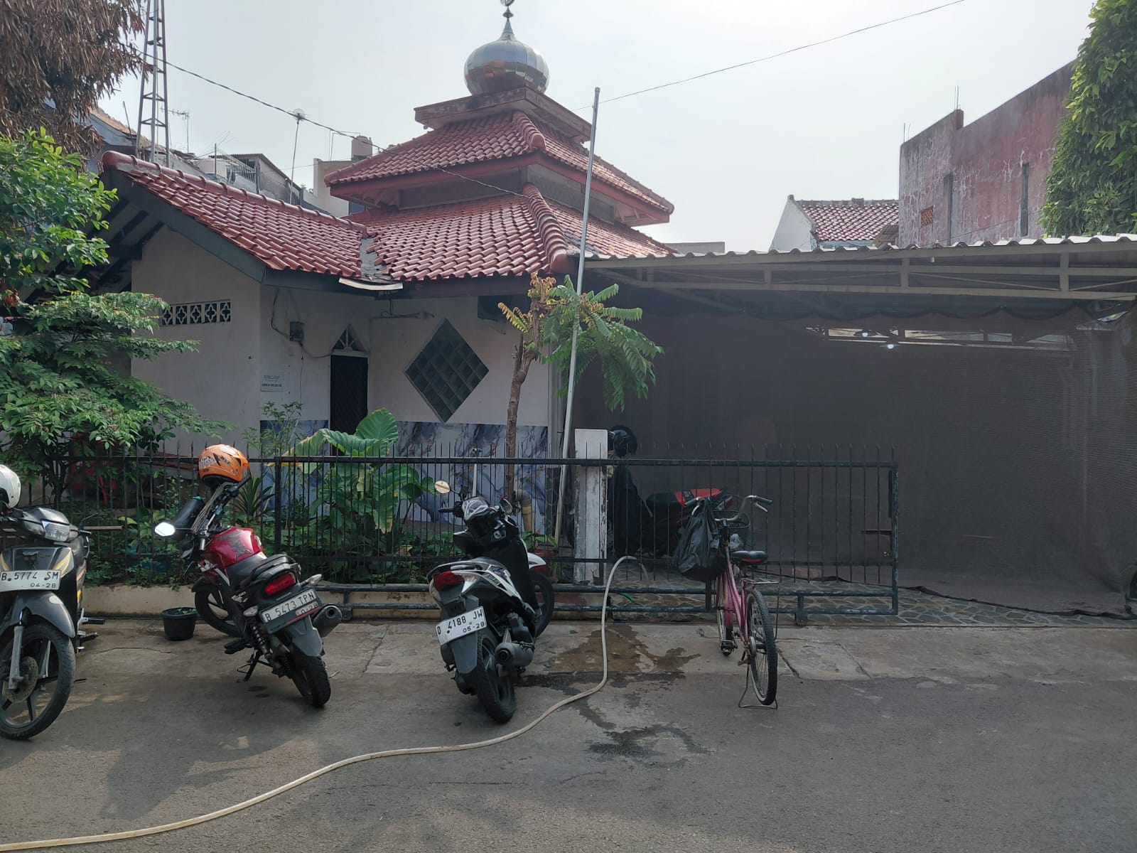 MASJID AT TAUFIQ